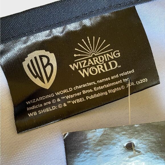 NWT Wizarding World Magical Creatures Apron One Size Blue Magical Beasts Pocket - Picture 10 of 12